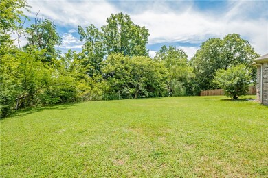Private Spacious Backyard