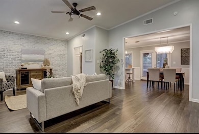 6022 Woodbrook Ln, Houston, TX 77008 - photo 2