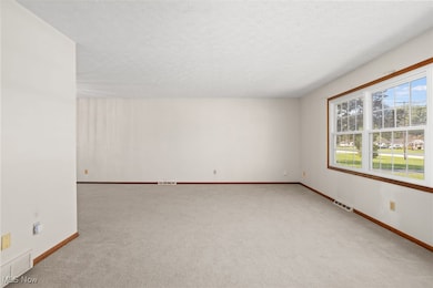 32145 Bainbridge Rd, Solon, OH 44139 - photo 6