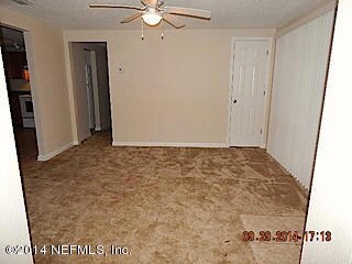 6038 Verdes Rd, Jacksonville, FL 32244 - photo 6