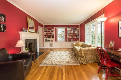 Living Room (2)