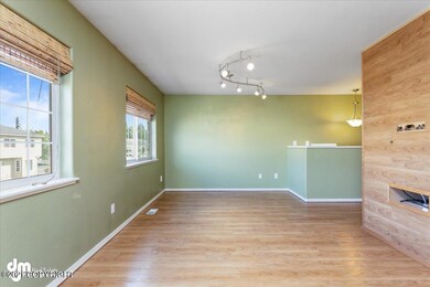 02-Living Room-3701