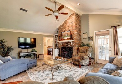 207 Decatur Ln-10