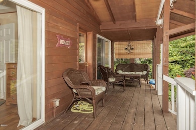 1119 SW 15th St, Lincoln City, OR 97367 - photo 2