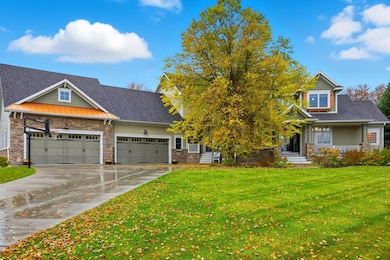 310 48th Ave SW, Moorhead, MN 56560 - photo 2