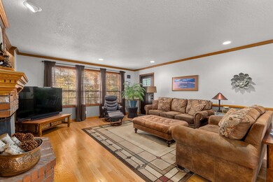 1741 NE Sunset Ln, Grants Pass, OR 97526 - photo 7