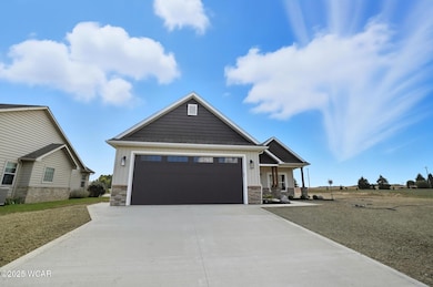 6476 Mickelson Ln, Lima, OH 45801 - photo 3