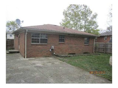 1831 Creekside Dr, Columbus, OH 43223 - photo 7