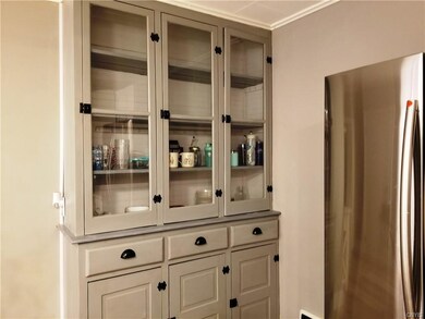 Vintage Look Kitchen Cabinets