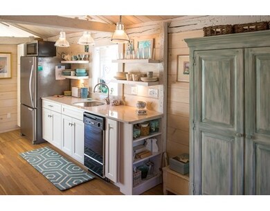 56 Lee St unit 2, Marblehead, MA 01945 - photo 3