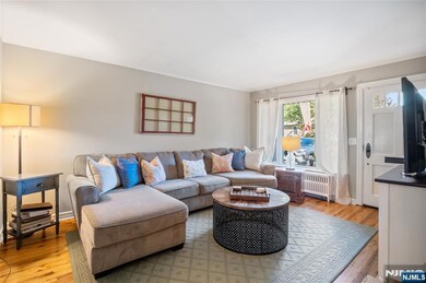 8-24 Fern St unit 1X, Fair Lawn, NJ 07410 - photo 3