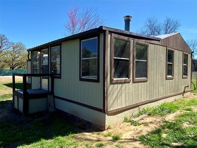 200 Buffalo Dr, Comanche, TX 76442 - photo 6