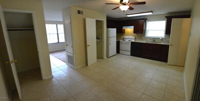 8846 Sandusky Ave S, Jacksonville, FL 32216 - photo 4