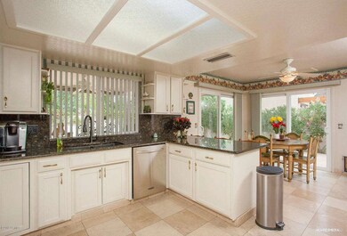 Open Kitchen