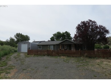 206 Green Acres, Mount Vernon, OR 97865 - photo 2