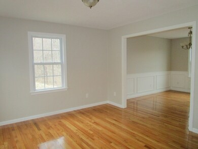 12 Fatima Ln, Worcester, MA 01606 - photo 4
