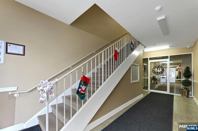 520 Victor St unit 42, Saddle Brook, NJ 07663 - photo 4
