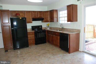 14829 Hammersmith Cir, Silver Spring, MD 20906 - photo 5