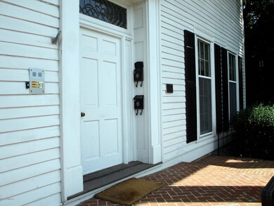 544 Orange St unit 4, MacOn, GA 31201 - photo 2