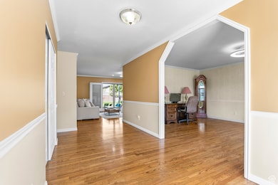 10182 S Chattel Cir, South Jordan, UT 84095 - photo 3