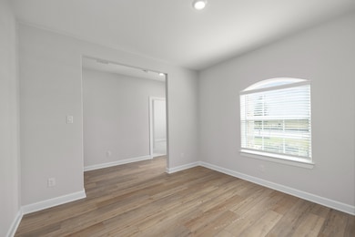 2911 Matira Beach Ln, Texas City, TX 77510 - photo 2