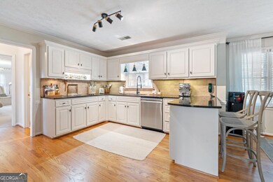 2661 Willow Green Dr, Duluth, GA 30096 - photo 3