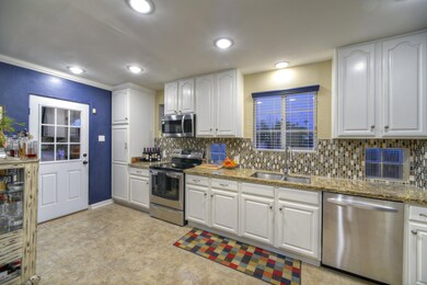 007_Kitchen