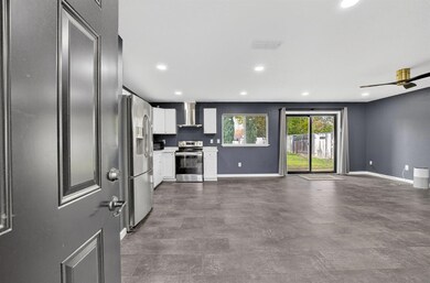 9342 Los Torres Dr, Elk Grove, CA 95624 - photo 4