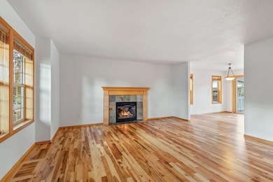 20572 Conifer Ave, Bend, OR 97702 - photo 3