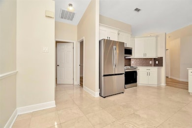 1504 Attleboro Ln, Brandon, FL 33511 - photo 2
