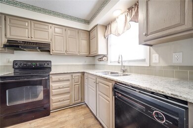 54 Dogwood Dr, Bella Vista, AR 72715 - photo 5