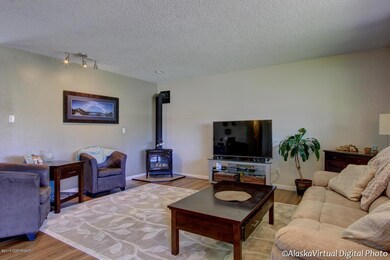 Must See Living Room