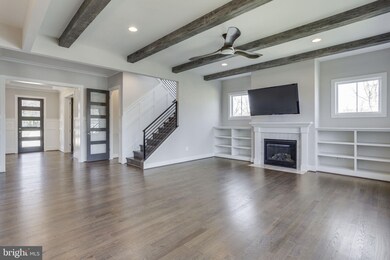 412 Orleans Cir SW, Vienna, VA 22180 - photo 7