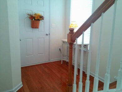 870 Fieldstone Trail, Easton, PA 18040 - photo 2