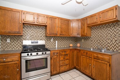 unlisted-address, Zion, IL 60099 - photo 5