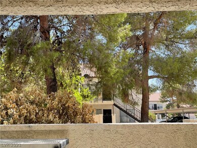 Private 2nd patio