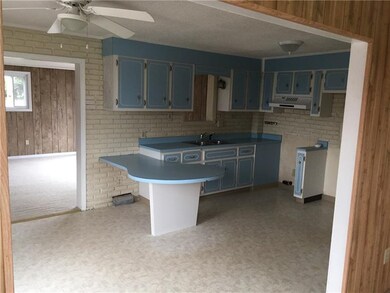 Eat in kitchen