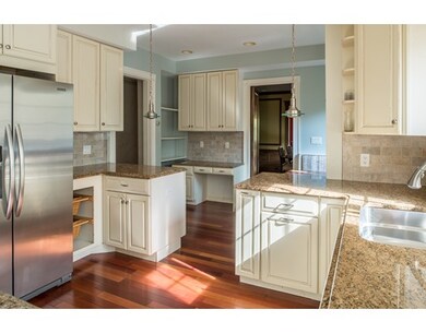 78 Winthrop Rd, Brookline, MA 02445 - photo 5