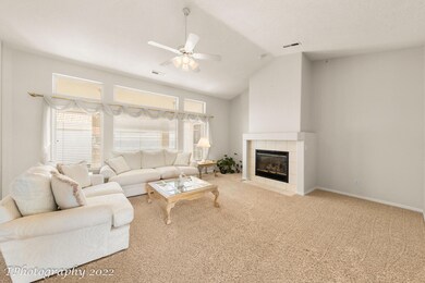 NEUTRAL COLORS THROUGHOUT