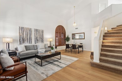 4-web-or-mls-2242-w-myrtle-dr