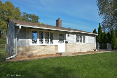 202 Granada Rd, Carpentersville, IL 60110 - photo 2