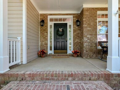 005-1280x960-front-porch