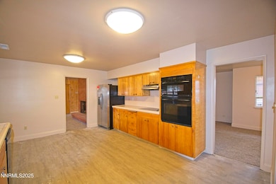 995 Roberts St, Reno, NV 89502 - photo 6