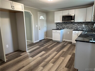 195 Robinson St, North Tonawanda, NY 14120 - photo 4