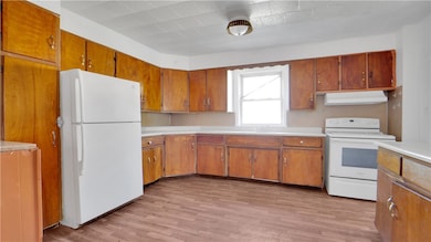 61 Crombie St, Rochester, NY 14605 - photo 5