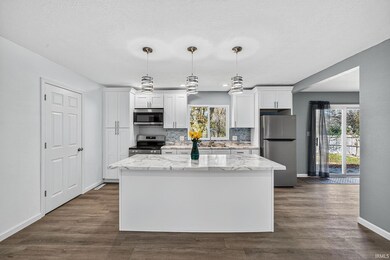 1747 N Olive St, South Bend, IN 46628 - photo 5