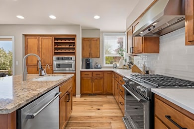 10-Kitchen