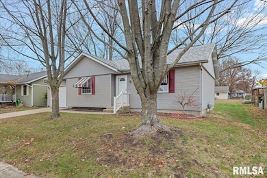 25 Elm Tree Ct, Taylorville, IL 62568 - photo 3