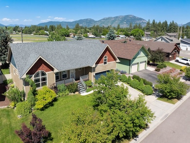 521 Evening Star Ln, Columbia Falls, MT 59912 - photo 2