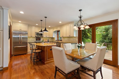 1300 Brandywine Cir, Algonquin, IL 60102 - photo 6